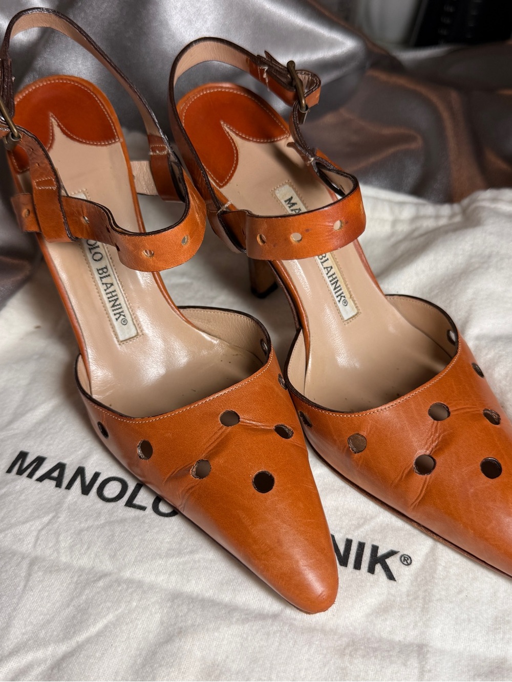 90s Vintage MANOLO BLAHNIK Feodora Wood Heel 4.25" Laser Cut Size 34 1/2 US 4
